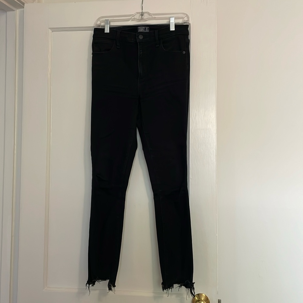 Black Abercrombie & Fitch jeans